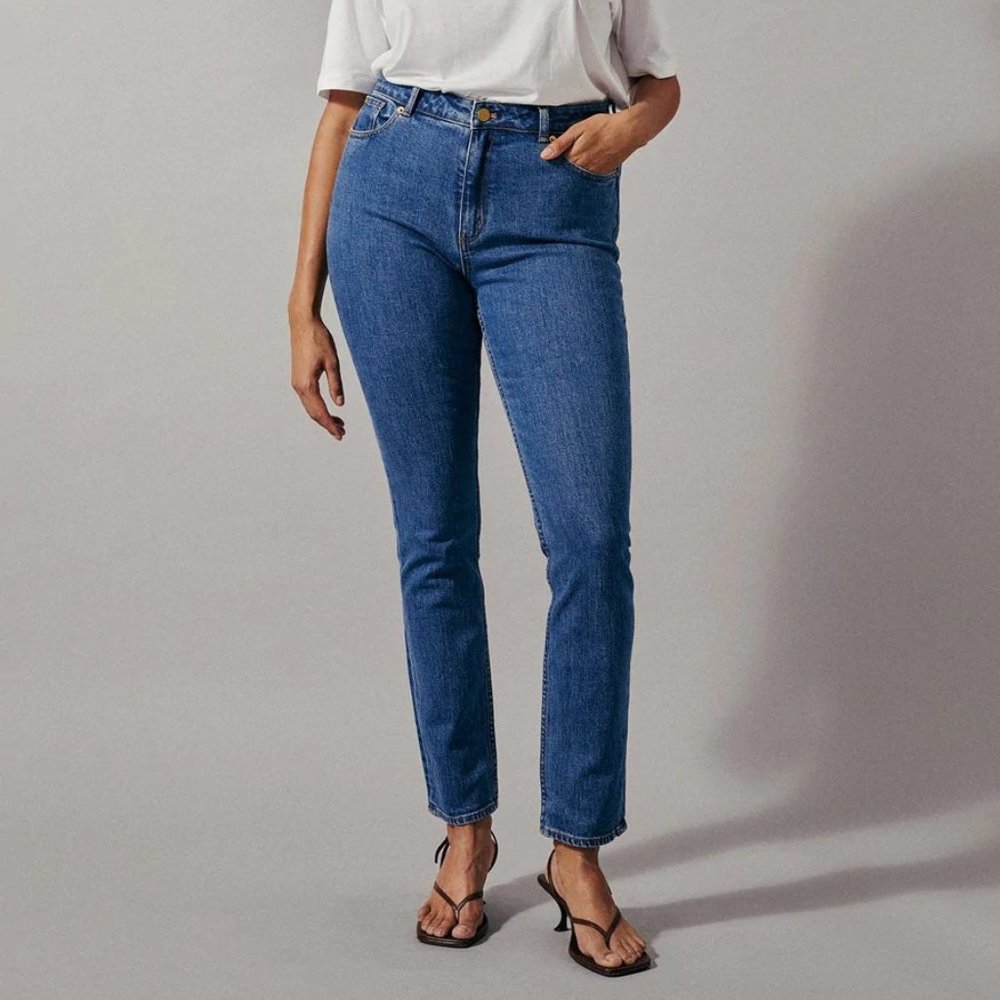 Stylein Women's Katie High Rise Jeans Size 29 NWT